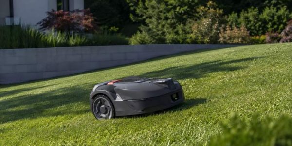Motor Size and Weight Considerations for Compact Lawnmowers